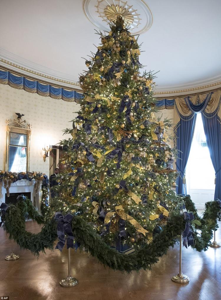 Как Мелания Трамп подготовила Белый дом к Рождеству
