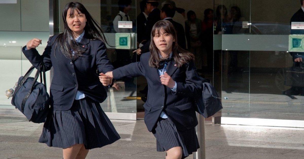 В японской школе можно выйти на уроке в туалет только на 1 минуту